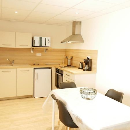 Appartement Avec Chambre - Entree Spa Incluse 부르봉-랑시 외부 사진