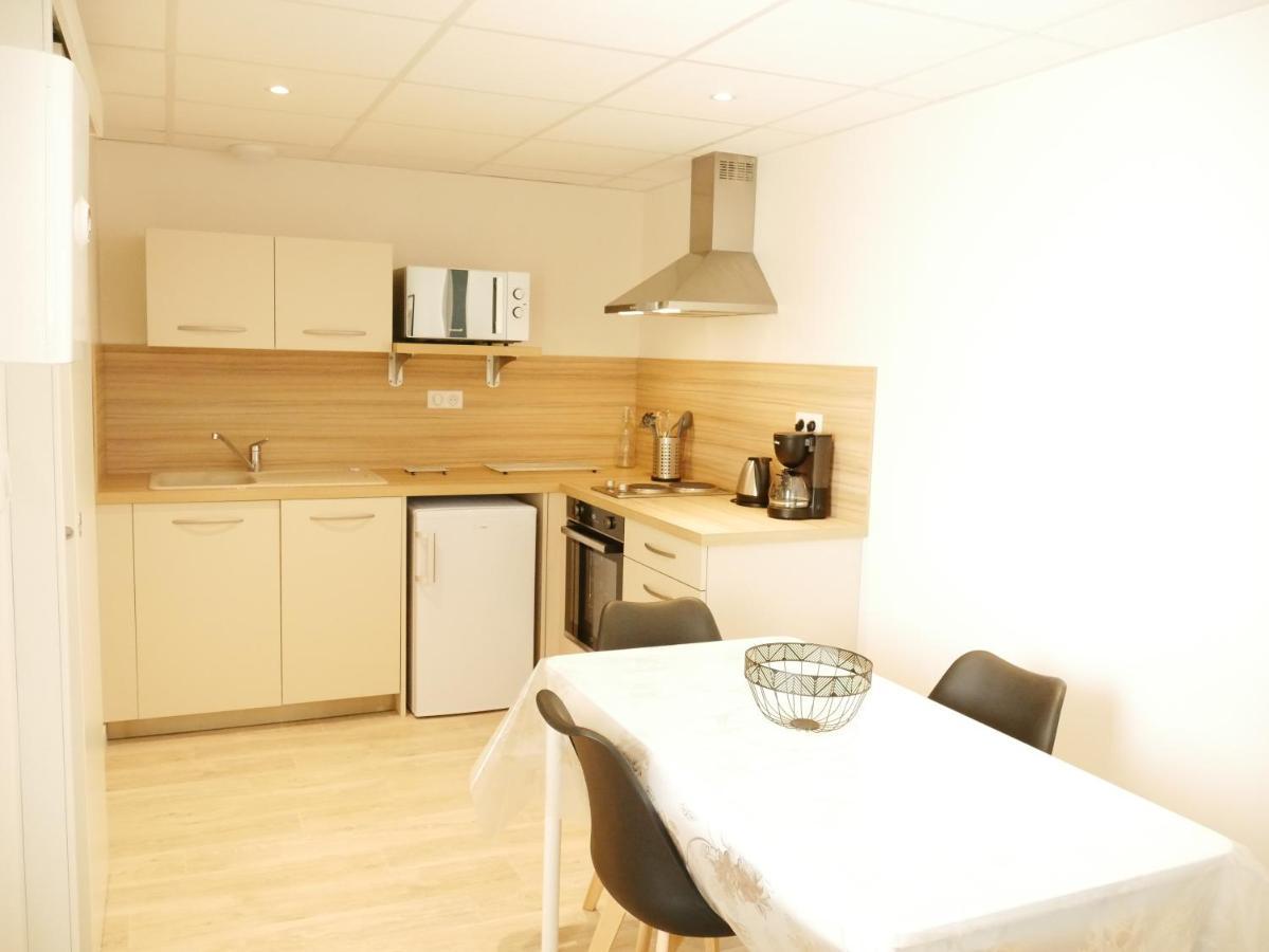 Appartement Avec Chambre - Entree Spa Incluse 부르봉-랑시 외부 사진